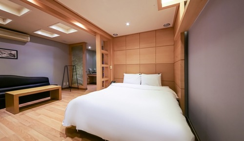 Room (Deluxe Double)