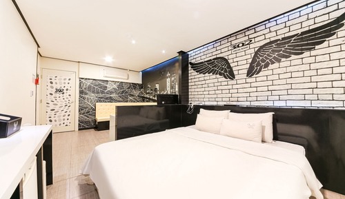 Room (Special room-Ultra high-end PC (Netfl)