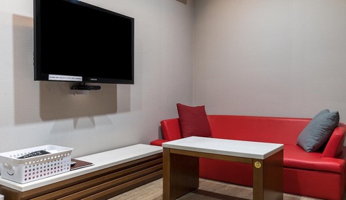 Room (VIP Dry sauna (Netflix/Spa Bathtub))