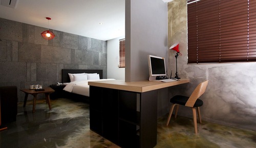 Room (Suite)