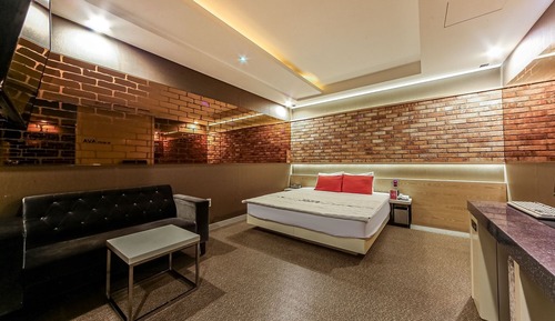 Room (Same-day special price - semi-private)