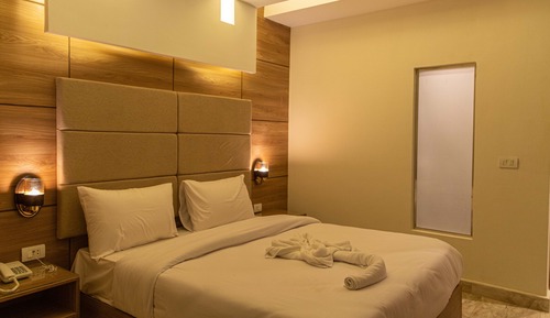 Single Room with Balcony, Pyramids view