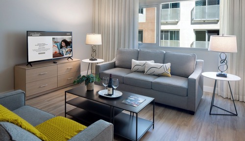 Habitación básica, 1 cama de matrimonio grande con sofá cama (Urban King Apartment Suite)