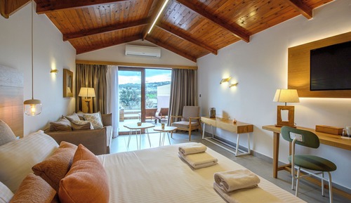 Deluxe Double Room with Outdoor Spa Hydromassage