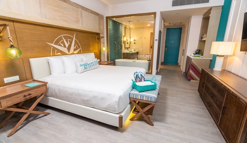 Estudio, frente al mar (Paradise)
