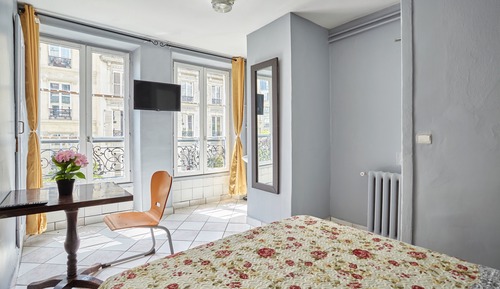 Chambre Double avec Salle de Bain Commune