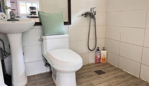 Room (Daisy (Valley View Couple Room 2F Pri)