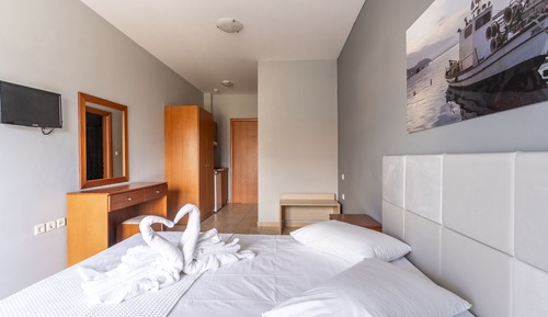 Habitación económica con 1 cama doble o 2 individuales