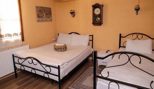 Habitación clásica con 2 camas individuales