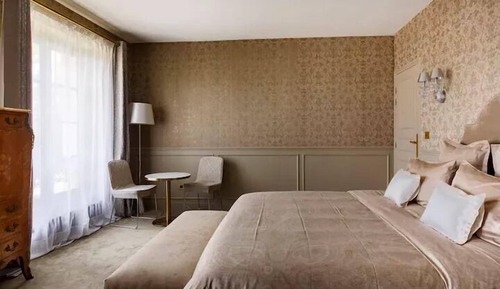 Habitación superior, 1 cama de matrimonio grande, vistas al jardín, en edificio anexo