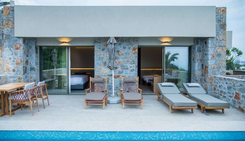 Sanctuary Suites Sea View Private Pool