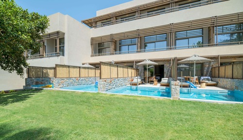 Family Room Garden View Private Pool