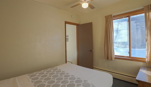 Habitación, varias camas