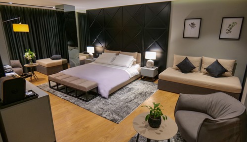 Suite junior, balcón