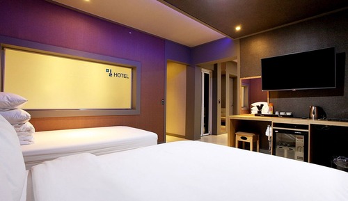 Room (VIP)
