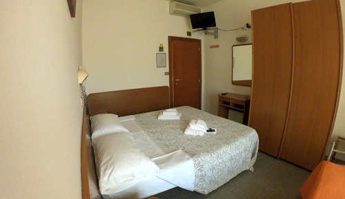 Habitación con 1 cama doble o 2 individuales