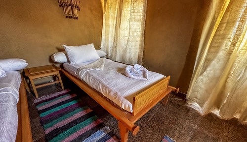 Habitación superior con 1 cama doble o 2 individuales