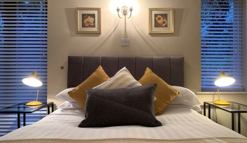 Habitación estándar con 1 cama doble o 2 individuales
