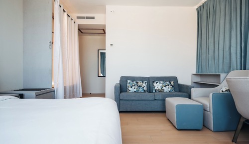 Suite estudio ejecutiva, 1 cama de matrimonio grande con sofá cama, balcón, vistas al mar