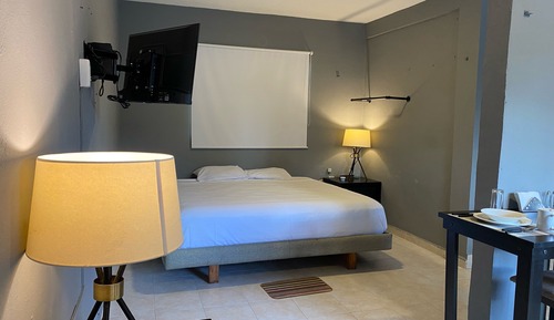 Suite estudio Confort, 1 cama de matrimonio grande (#9)