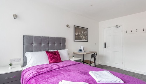 Habitación estándar doble, 1 cama doble, no fumadores, baño privado