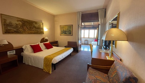 Habitación cuádruple clásica