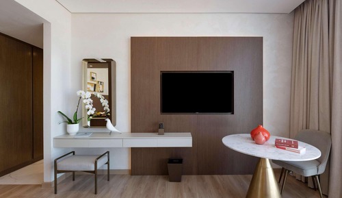 Habitación superior, 1 cama de matrimonio grande, vistas a la ciudad