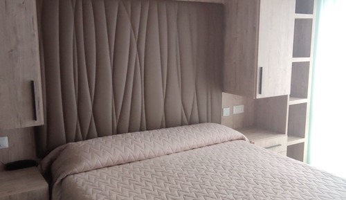 Habitación superior con 1 cama doble o 2 individuales