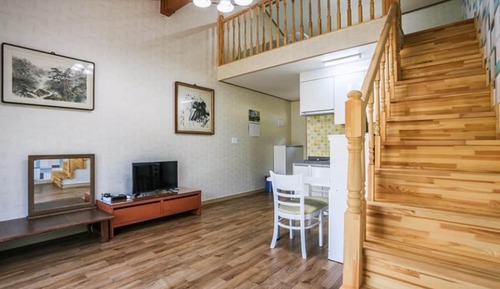 Room (Room 201 Easygoing (Duplex))