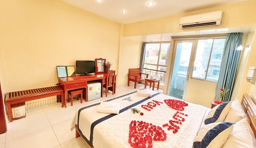 Habitación Deluxe doble, 1 cama de matrimonio grande, balcón