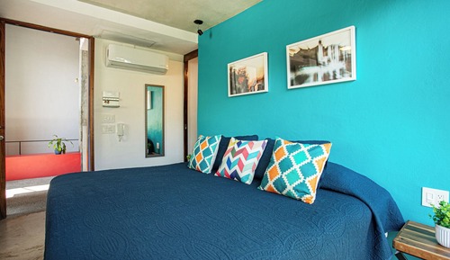 Suite Indigo