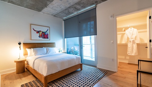 Ático de lujo, 2 habitaciones, balcón, vistas al lago