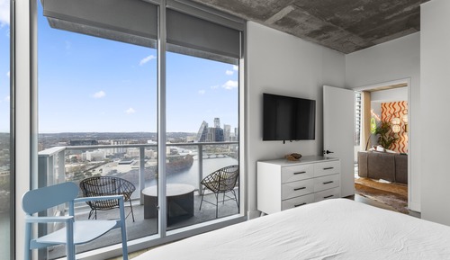 Ático Elite, 2 habitaciones, balcón, vistas al lago