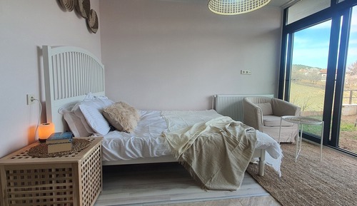 Habitación romántica, vistas al lago, en la zona del jardín