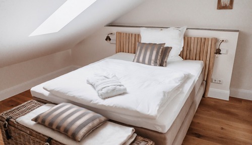 Apartamento (6, Die Eichenkemenate)