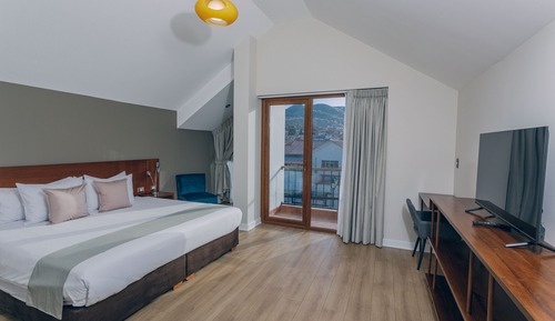 Habitación Deluxe, 1 cama de matrimonio grande, no fumadores, vistas a la ciudad