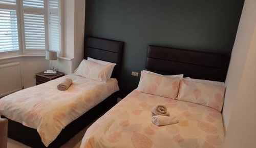 Dormitorio compartido, 1 habitación, vistas a la ciudad