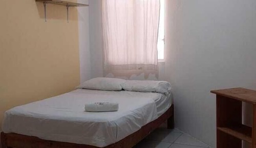 Habitación básica doble, 2 camas de matrimonio
