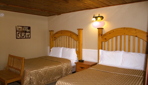 Habitación superior, 2 camas dobles, vistas al jardín