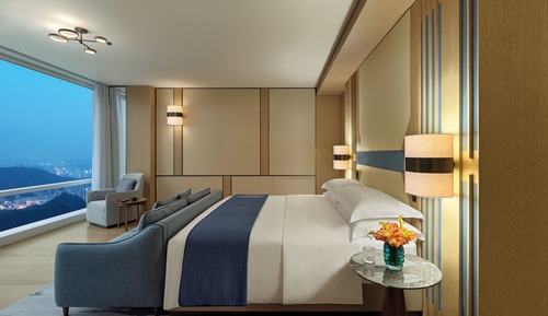 Suite (Mandarin)