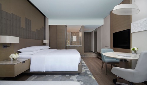Habitación Club, 1 cama de matrimonio grande, vistas a la ciudad