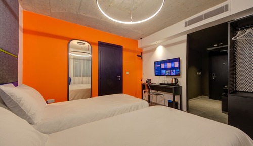 Habitación económica con 1 cama doble o 2 individuales