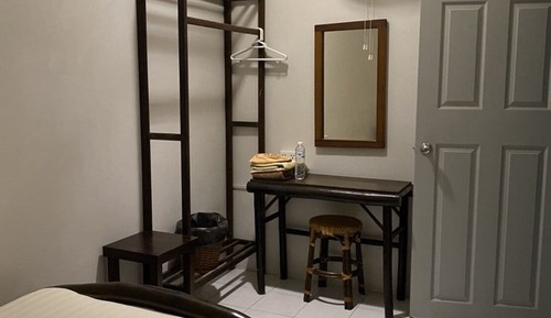 Fanned Single Shared Bathroom (window inside on corridor)