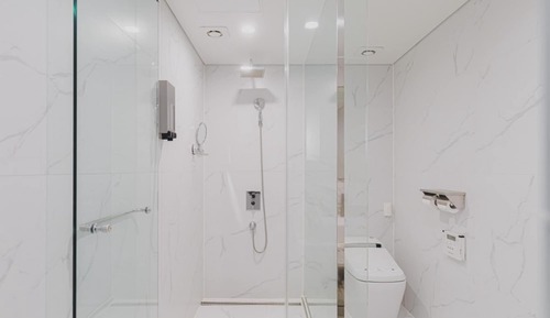 Room (Deluxe Double  Rice Noodle Provided o)