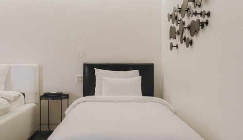 Room (Deluxe Twin - No Window)