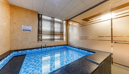Room (*Family bath- spa smart super room (b)