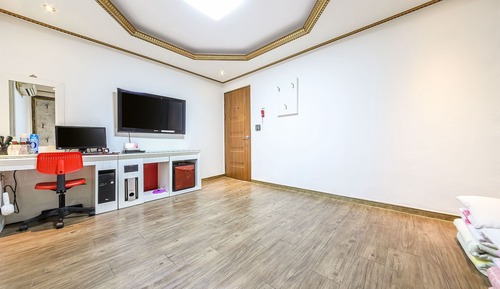 Room (Standard Ondol)
