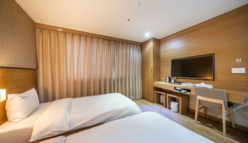 Room (Standard Twin)