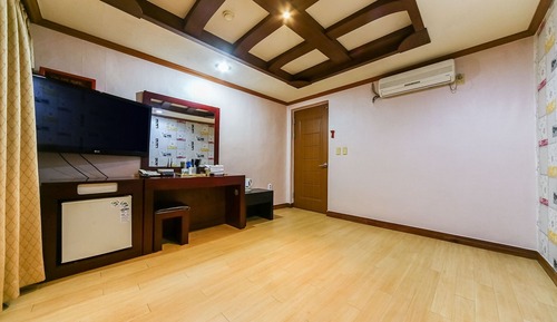 Room (On-dol)