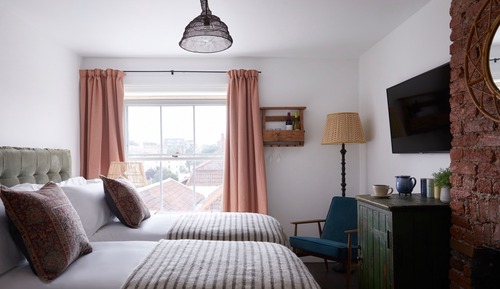 Habitación con 1 cama doble o 2 individuales